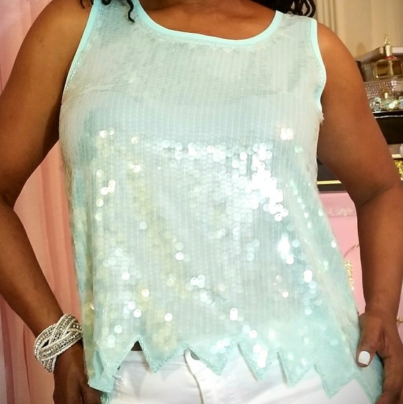 Sequin Top - Picture 2 of 3